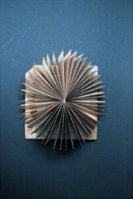 Cylindroid made of carton discs