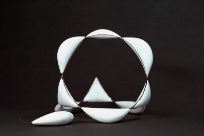 Surface of 4. order with 4 planes touching along cicles