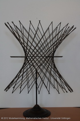 Movable single-leaf hyperboloid