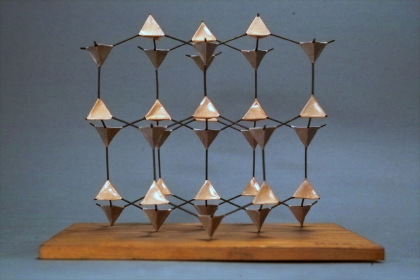 Gitter des Diamanten und der zugehörigen Kugelpackung