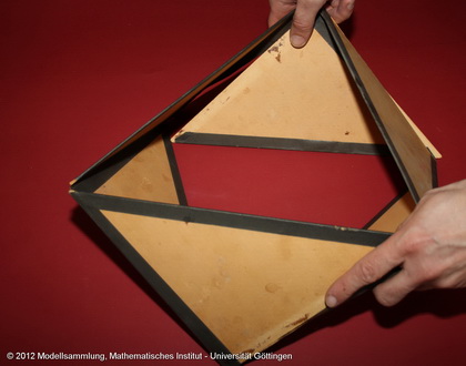 Movable  octahedron (octaedre articule)