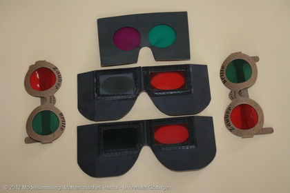 4  red-green glasses for stereoscopic vision