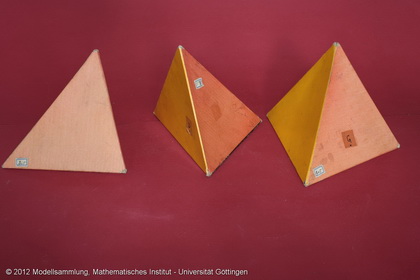 Grosser Pyramidenstumpf