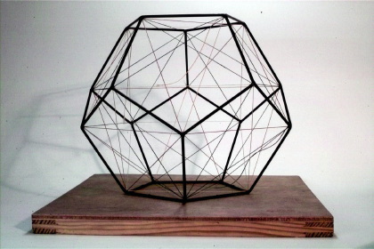 Dodecahedron with the 5 inscribed cubes