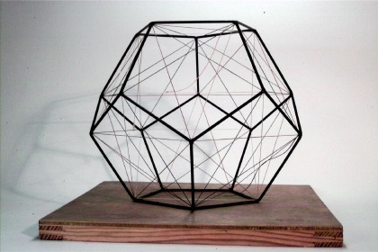 Dodecahedron with the 5 inscribed cubes