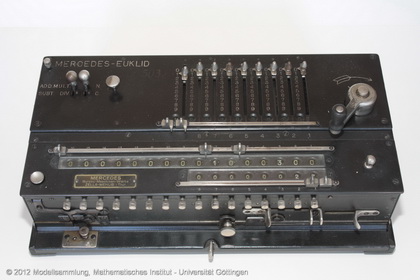 Calculating machine Mercedes-Euklid Mod.I