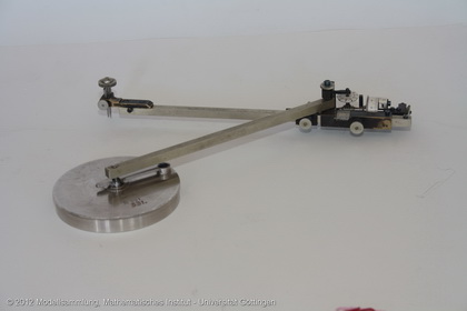 Polar planimeter with calibration circuit