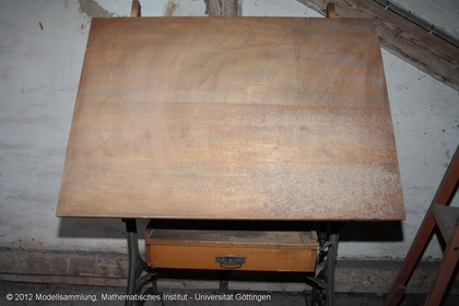 Drawing machine Kuhlmann with drawing table