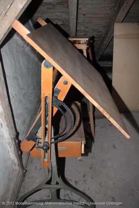 Drawing machine Kuhlmann with drawing table