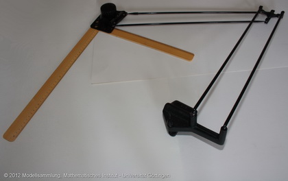 Drawing machine Kuhlmann with drawing table