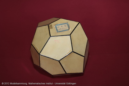 Crystal model made of cardboard