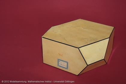 Crystal model made of cardboard