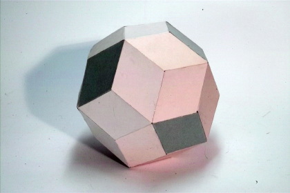 Rhombusthirtyflat with the symmetries of the icosahedron group