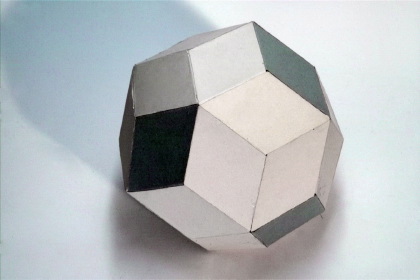 Rhombusthirtyflat with the symmetries of the icosahedron group