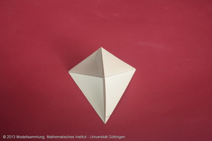 Tetraeder mit Verbindungsflächen von Schwerpunkt und Kanten